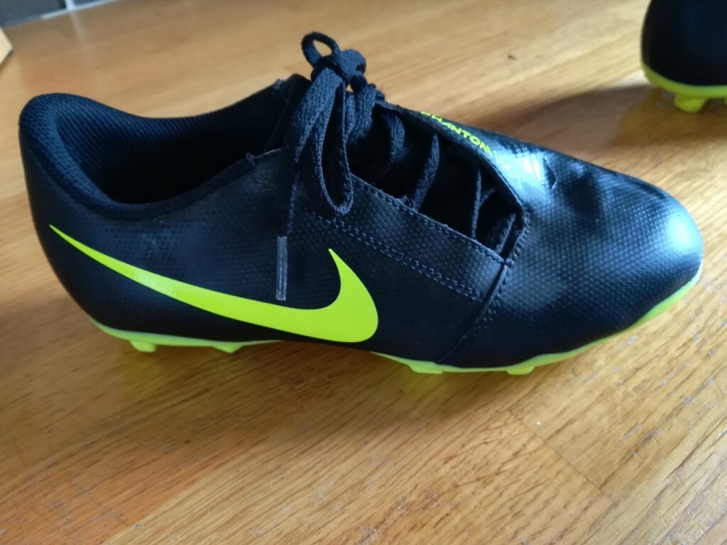 football boots size 4.5